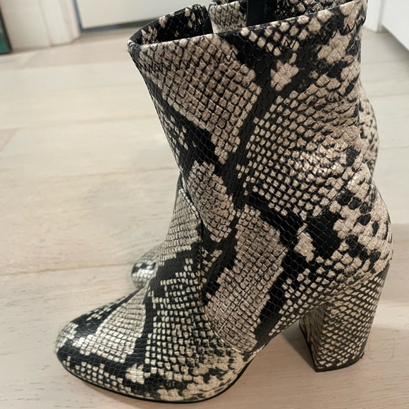 Aldo Snakeskin Booties - Picture 2 of 4